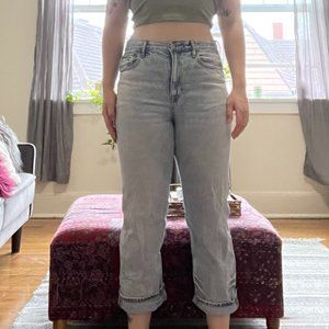 American Eagle High-Rise Mom Jeans